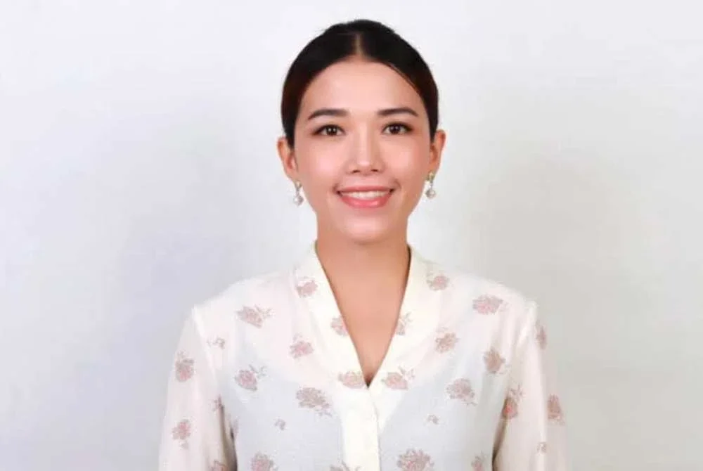 Marina dilantik sebagai Pegawai Khas bagi masyarakat Orang Asli di Johor di bawah Yayasan Sultan Ibrahim Johor.