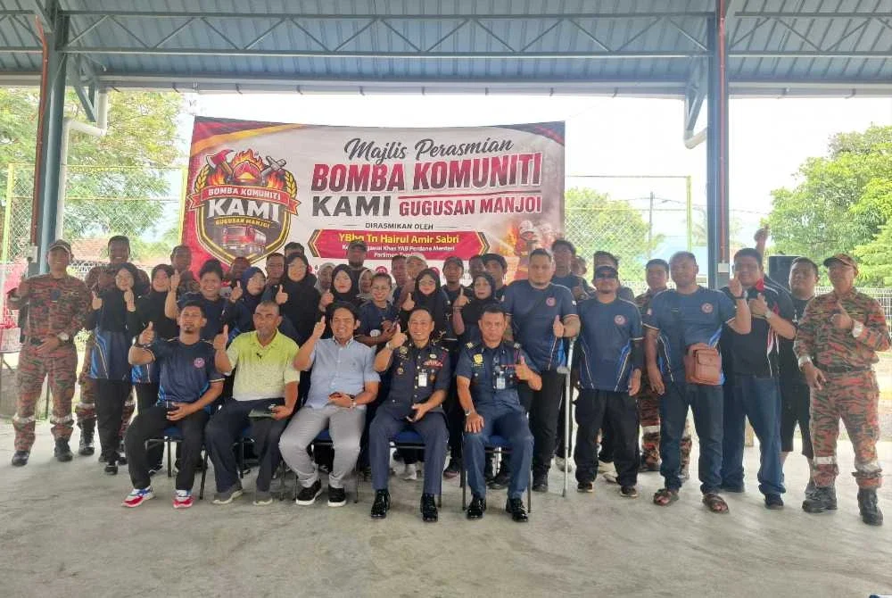 Seramai 26 anggota telah menyertai fasa awal penubuhan Pasukan Bomba Komuniti KAMI Gugusan Manjoi yang ditubuhkan, Jun lalu.