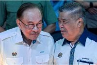 Perdana Menteri, Datuk Seri Anwar Ibrahim bersama Menteri Pertanian dan Keterjaminan Makanan, Datuk Seri Mohamad Sabu (kanan) pada Majlis Perasmian Penutupan Pameran Pertanian, Hortikultur dan Agropelancongan Malaysia (MAHA) 2026 di Taman Ekspo Pertanian Malaysia Serdang (MAEPS) hari ini. Foto Bernama 