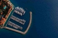 ONE°15 Marina Langkawi akan menyediakan lebih 90 ruang tambatan dengan kapasiti menampung kapal layar mewah sehingga 140 kaki panjang.