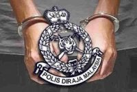  Polis menahan seorang lelaki selepas disyaki melakukan amang seksual fizikal terhadap dua anak kandungnya berusia 16 dan 17 tahun. Gambar hiasan