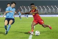 Aksi pemain Selangor FC, Jefferson David Tabinas ketika menentang Melaka FC pada perlawanan Liga Super 2026/2027 di Stadium Majlis Bandaraya Petaling Jaya pada Ahad. Foto Bernama