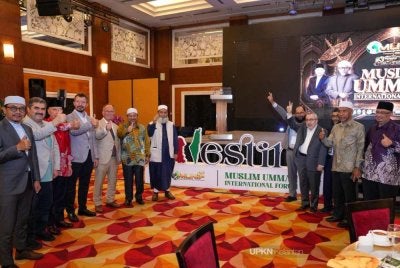 Para delegasi luar dan pimpinan kerajaan negeri merakamkan sokongan terhadap Palestin.