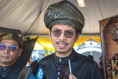 Muhammad Kamil bercakap kepada pemberita ketika ditemui pada Majlis Adat Istiadat Khatam Keris Peringkat Kebangsaan Anjuran PSSGM dan Perhimpunan Silat Anak-Anak Gayong Negeri Perak di Teluk Batik Campsite pada Ahad. Foto Bernama