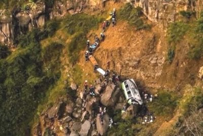 Kemalangan berlaku di jalan antara Cha das Caldeiras dan Campanas de Cima, di kawasan tanah tinggi utara perbandaran Sao Filipe. Foto Instagram iamcvbp
