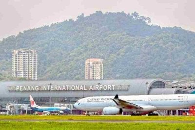 Pembatalan itu melibatkan penerbangan AirAsia, TransNusa dan Batik Air, dengan kira-kira 1,000 penumpang terjejas.