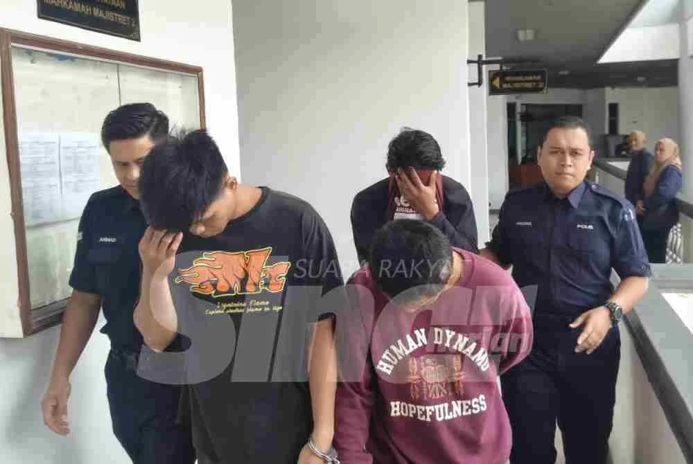 Ketiga-tiga tertuduh tidak mengaku bersalah mencuri 19 barangan di sebuah pasar raya di Ayer Keroh, minggu lalu.