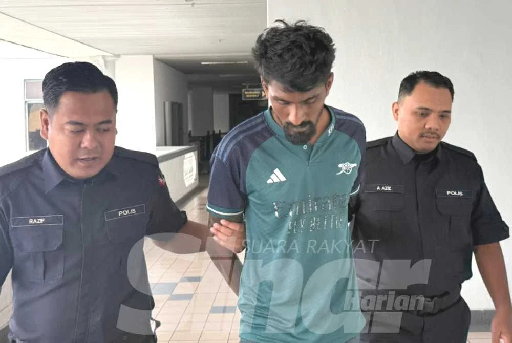 Seorang pemandu kren didakwa di Mahkamah Sesyen Ayer Keroh pada Isnin atas pertuduhan mencederakan teman wanitanya.