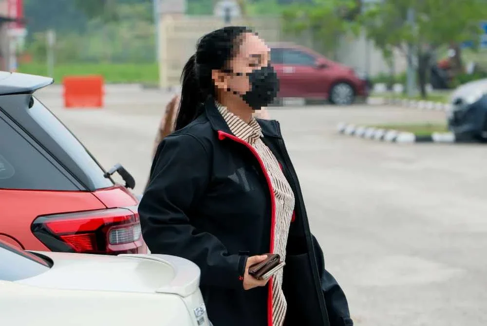 Tertuduh, Khairul Izwan Sidi Ahmad, 25, membuat pengakuan itu selepas pertuduhan mengikut Seksyen 19(1) Enakmen Kanun Jenayah Syariah (I) 2019 dibacakan di hadapan Hakim Syarie, Wan Mohd Firdaus W Ibrahim. Foto Bernama