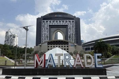 Matrade menjalin kerjasama strategik dengan Dagang NeXchange Berhad (DNeX) bagi memperkukuh ekosistem perdagangan digital negara menerusi integrasi platform MADANI Digital Trade Platform (MDTP) dan DNeX TradeHub. Foto hiasan