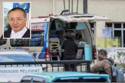 Mangsa dibawa ke Pusat Perubatan Universiti Malaya untuk bedah siasat selepas kejadian tikam di sekolah menengah di Bandar Utama pada Oktober tahun lalu. Gambar kecil: Kitson