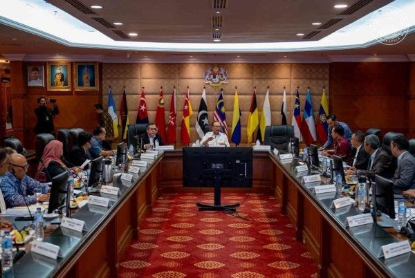 Anwar ketika mempengerusikanMesyuarat Majlis Tindakan Pembangunan Negara Bilangan 1 Tahun 2026 pada Selasa. - FOTO: Facebook Anwar Ibrahim 