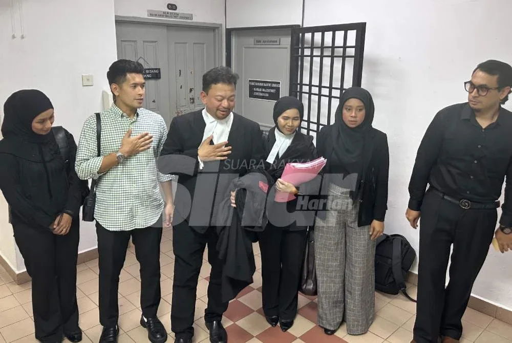 Mahkamah Majistret menetapkan 18 September ini bagi keputusan kes tiga pembantu rumah menarik balik laporan polis terhadap dua pasangan suami isteri yang didakwa mencederakan mereka.
