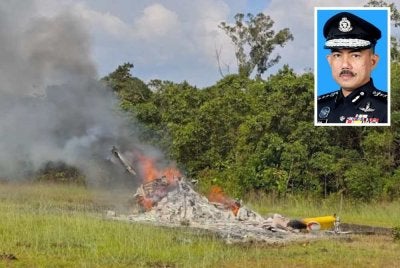 Polis mengesahkan identiti semua 5 mangsa nahas helikopter FDS yang terhempas di Long Lellang, semalam. Gambar kecil: Mohamad Zainal