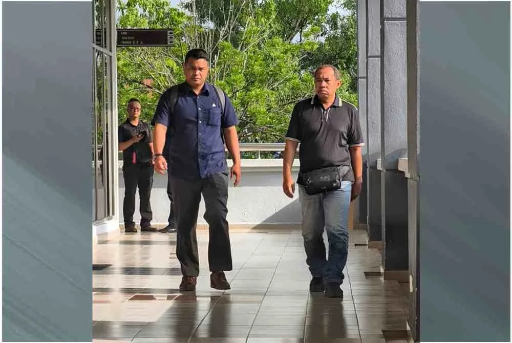 Padah menghantar gambar dan video lucah bekas isterinya kepada suami wanita itu menerusi aplikasi WhatsApp, seorang pemandu lori didenda RM30,000 oleh Mahkamah Sesyen di sini pada Khamis.