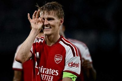 Odegaard memacu kemenangan Arsenal ketika mengalahkan Napoli 1-0 dalam saingan Eropah di Naples pada Khamis. Foto: AFP