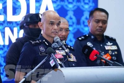 Shazeli dalam sidang akhbar pada Khamis. Foto: SINAR HARIAN/MOHD HALIM ABDUL WAHID