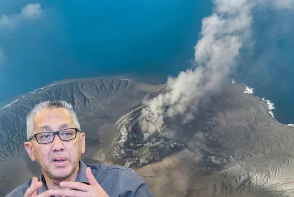 Lima pengamal media Indonesia dilaporkan terputus hubungan ketika membuat liputan aktiviti letusan Gunung Anak Krakatau. Gambar kecil: Ahmad Zaini