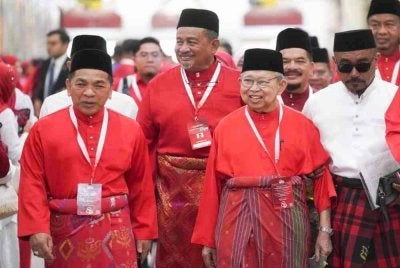 Ku Li ketika perarakan masuk ke Dewan Merdeka PAU 2026 pada Jumaat. FOTO SINAR HARIAN/ ROSLI TALIB.