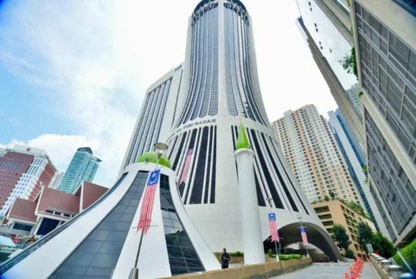 TH masih mengekalkan kos haji bagi tahun 2027 pada RM33,300 seorang dan kadar bayaran haji jemaah muassasah untuk empat tahun berturut-turut .