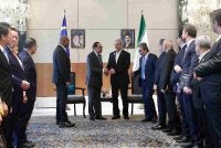 Anwar mengadakan mesyuarat dua hala dengan Presiden Iran, Masoud Pezeshkian di luar acara Sidang Kemuncak Pemimpin BRICS ke-18 di New Delhi, India, pada Sabtu. Turut sama Menteri Pelaburan, Perdagangan dan Industri, Datuk Seri Johari Abdul Ghani dan Menteri Sumber Manusia, Datuk Seri R Ramanan. Foto Bernama