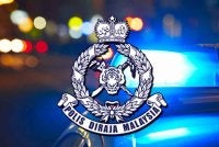 Hasil penahanan suspek, polis merampas sebuah mesin pemotong rumput, kunci motosikal, sepasang pakaian, sebilah parang dan sekeping kad UNHCR. Gambar hiasan 