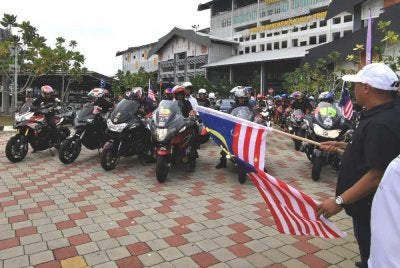 Program pelepasan peserta Program Semarak Konvoi Merdeka Si Cilik Berkarya Peringkat Daerah Kuala Terengganu sempena sambutan bulan kemerdekaan pada Sabtu.
