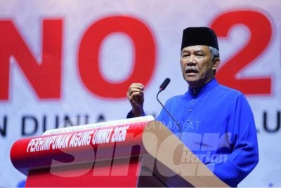 Mohamad berucap pada Perhimpunan Agung UMNO (PAU) 2026 di WTCKL pada Sabtu. FOTO: SINAR HARIAN / MOHD HALIM ABDUL WAHID