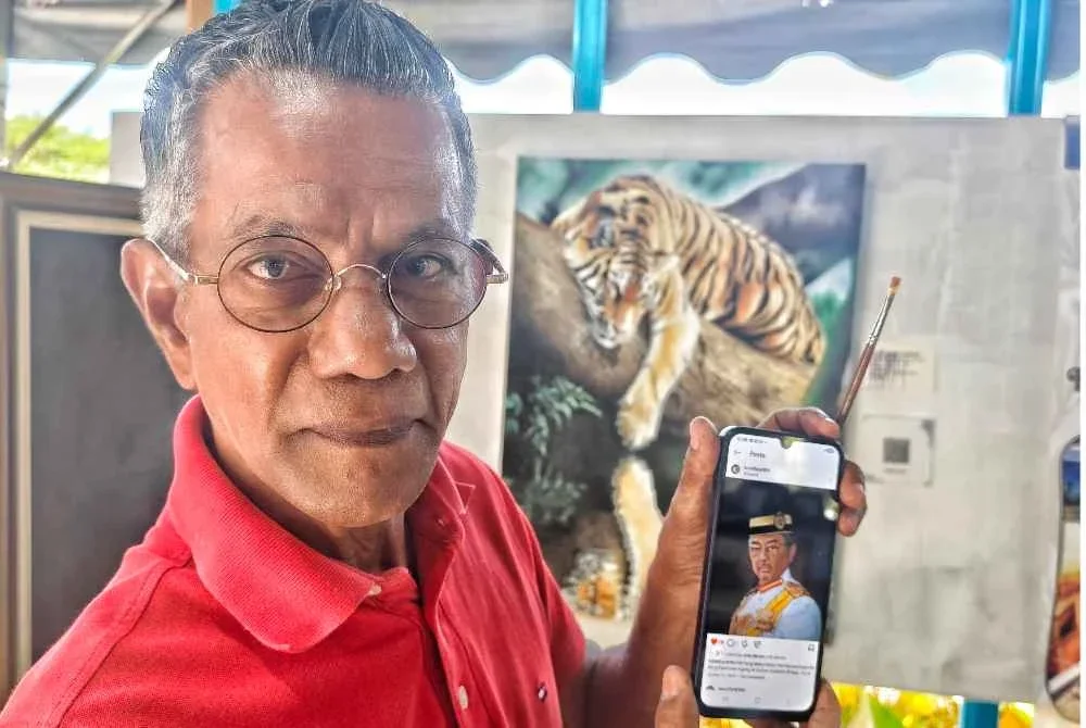 Ismail Hyatt bangga hasilkan potret Sultan Pahang, Al-Sultan Abdullah Ri'ayatuddin yang dihasilkan pernah menghiasi Istana Negara sewaktu baginda bertakhta sebagai Yang di-Pertuan Agong ke-16.