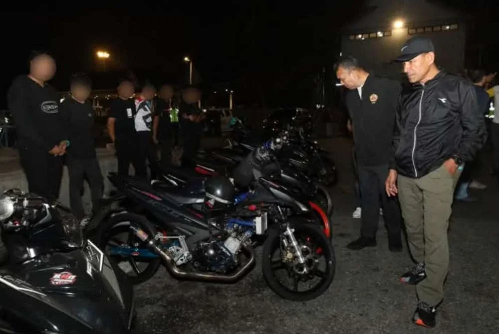 Sebanyak 92 saman dikeluarkan oleh Ibu Pejabat Polis Kontinjen (IPK) Selangor, manakala 24 saman dikeluarkan JSPT Bukit Aman atas pelbagai kesalahan trafik. Foto Polis Selangor
