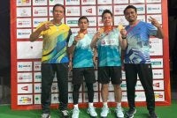 Liek Hou (dua dari kanan) dan Faris (dua dari kiri) beraksi cemerlang apabila membawa pulang tiga emas dari Kejohanan Para Antarabangsa Jepun pada Ahad. Foto Facebook Cheah Liek Hou.