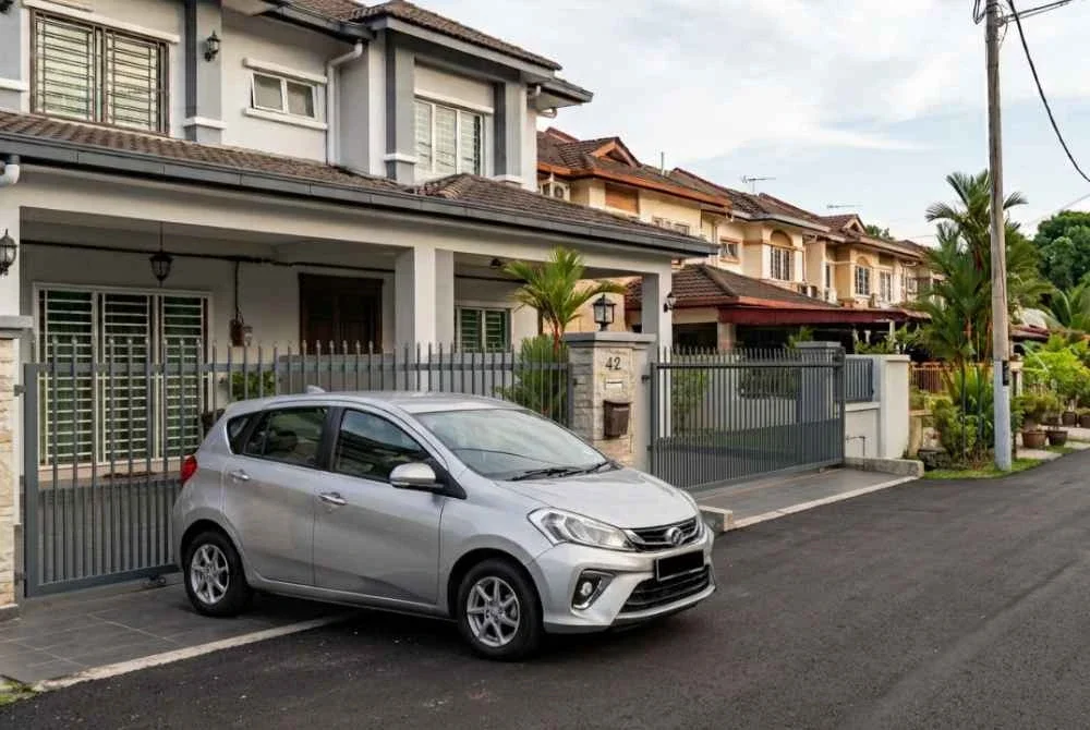 Jangan disebabkan sebuah kereta, hubungan antara jiran tetangga menjadi keruh. - Imej janaan AI