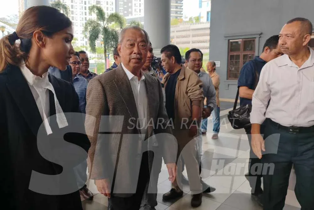 Muhyiddin hadir ke Mahkamah Tinggi Kuala Lumpur pada Isnin bagi prosiding kes berkaitan Jana Wibawa.