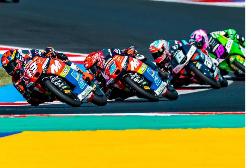 Hakim Danish mempamerkan kebangkitan mengagumkan pentas Moto3 GP San Marino apabila memperbaiki 13 kedudukan selepas memulakan saingan dari petak ke-25. Foto: ZK RACING
