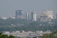 Tiga kawasan di Sarawak merekodkan bacaan tidak sihat, iaitu Sri Aman dan Serian dengan bacaan 174 serta Kuching (135). Gambar hiasan 