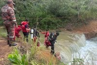 Operasi SAR digerakkan pada Ahad dengan bantuan anggota polis, JBPM serta APM sebelum mangsa ditemui pada Isnin. Foto: Polis Rompin.