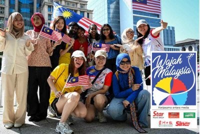 Kehadiran rakyat pelbagai bangsa melambangkan semangat perpaduan dapat dilihat ketika Sambutan Hari Kebangsaan 2026 di Dataran Putrajaya pada 31 Ogos lalu.