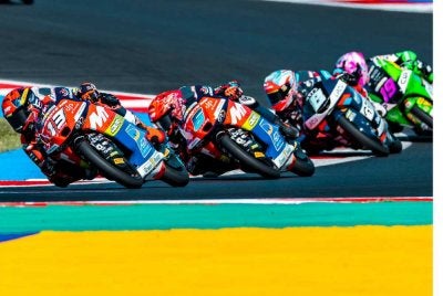 Hakim Danish mempamerkan kebangkitan mengagumkan pentas Moto3 GP San Marino apabila memperbaiki 13 kedudukan selepas memulakan saingan dari petak ke-25. Foto: ZK RACING