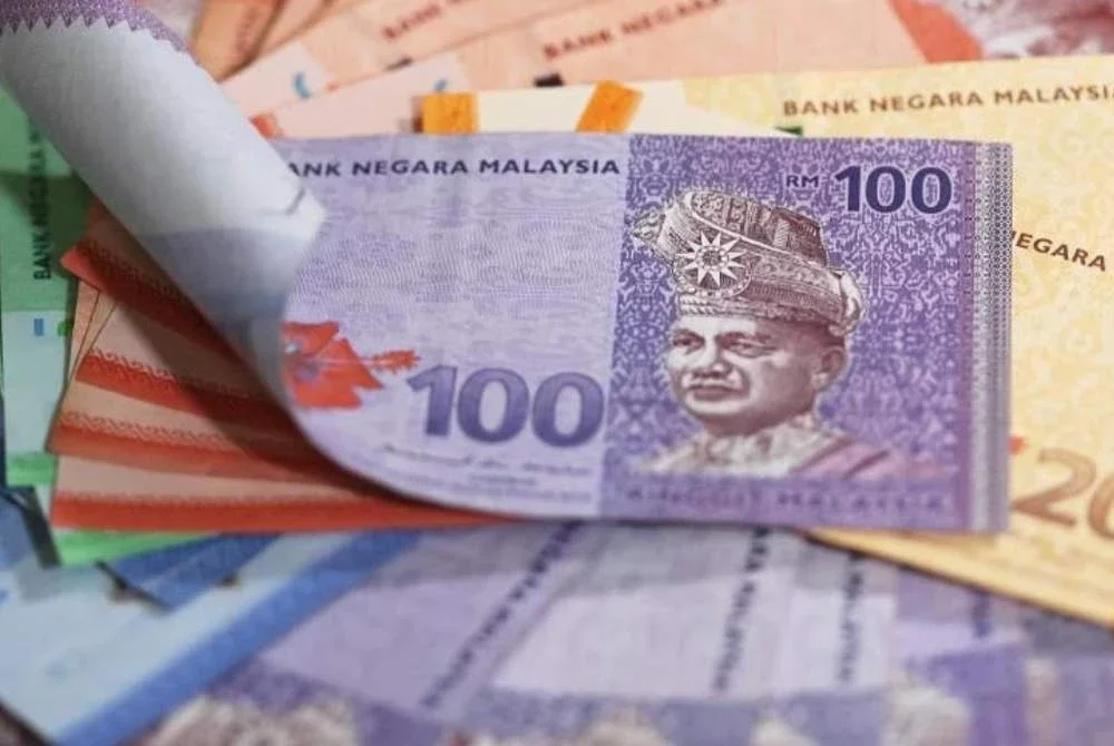 Ringgit turut diniagakan bercampur-campur berbanding mata wang ASEAN. Foto hiasan