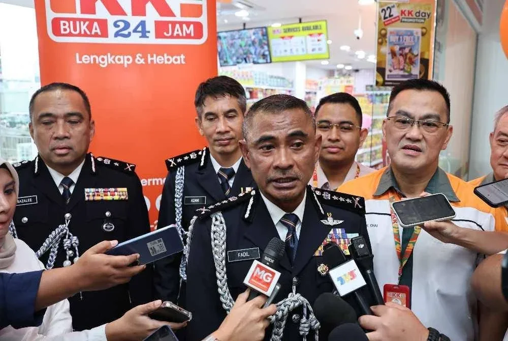 Fadil ketika ditemui selepas merasmikan pembukaan KK Mart di IPK Kuala Lumpur pada Selasa.