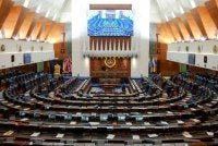 Pertambahan kerusi Parlimen bagi Sabah dan Sarawak wajar diteruskan, namun kerajaan juga perlu menilai kawasan di Semenanjung yang mempunyai jumlah pengundi terlalu besar. Foto hiasan