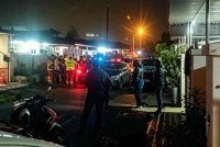 Seorang wanita maut disyaki ditikam sebanyak 13 kali oleh suaminya dalam kejadian di sebuah rumah di Taman Tiram. Foto tular