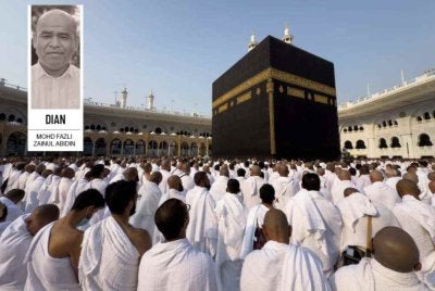 Sebuah kisah perjalanan umrah yang mengajar bahawa setiap kerisauan pasti ada hikmah yang disediakan oleh ALLAH SWT. Foto hiasan