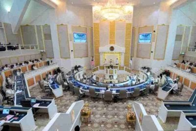 Pejabat Ketua Menteri Melaka menafikan dakwaan tular kononnya Yang Dipertua Negeri Melaka, Tun Mohd Ali Rustam dan Ketua Menteri Melaka, Datuk Seri Utama Ab Rauf Yusoh menandatangani dokumen pembubaran DUN Melaka pagi ini.