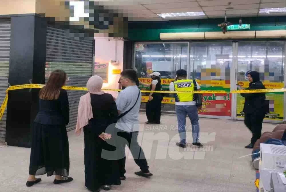 Kejadian rompakan kedai emas di sebuah pasar raya di Sungai Petani, Kedah.