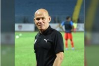 Kongres Luar Biasa Persatuan Bolasepak Malaysia (FAM) diwarnai 'drama' apabila kelayakan Pengerusi Jawatankuasa Pemilihan, Prof Datuk Dr Abdullah Mohamad Said dipertikai.
