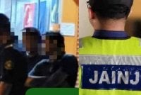  Jabatan Agama Islam Negeri Johor (JAINJ) menyerbu sebuah premis urut di Masai pada malam Selasa.
