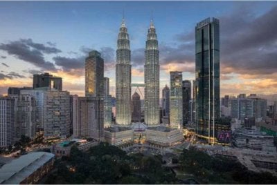 Simbol transformasi Malaysia yang seterusnya mungkin hadir dalam bentuk syarikat-syarikat Malaysia bertaraf dunia, teknologi canggih, tenaga kerja berkemahiran tinggi, produktiviti yang lebih tinggi serta gaji yang lebih baik.