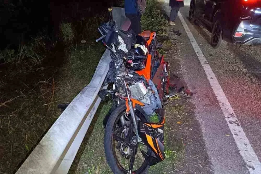 Seorang lagi mangsa lelaki berusia 19 tahun yang menerima rawatan kemudiannya disahkan meninggal dunia di Zon Merah, Jabatan Kecemasan dan Trauma HRPB.