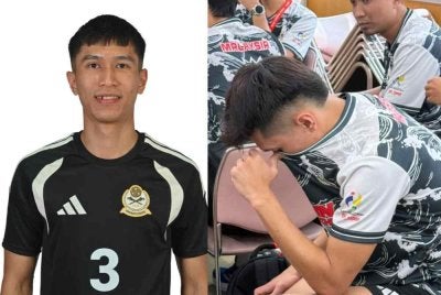 Noraizat (kiri) disahkan tidak dapat beraksi akibat kecederaan betis kanan ketika menjalani latihan pada Sabtu. Foto: FB PSM.